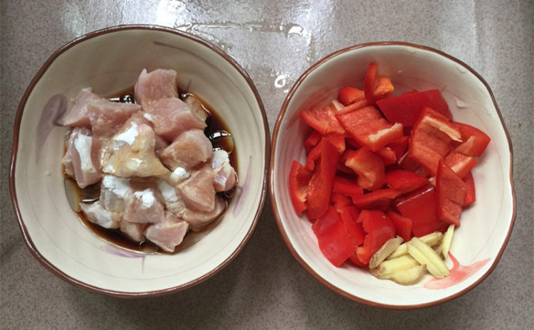 菠萝咕噜肉步骤3