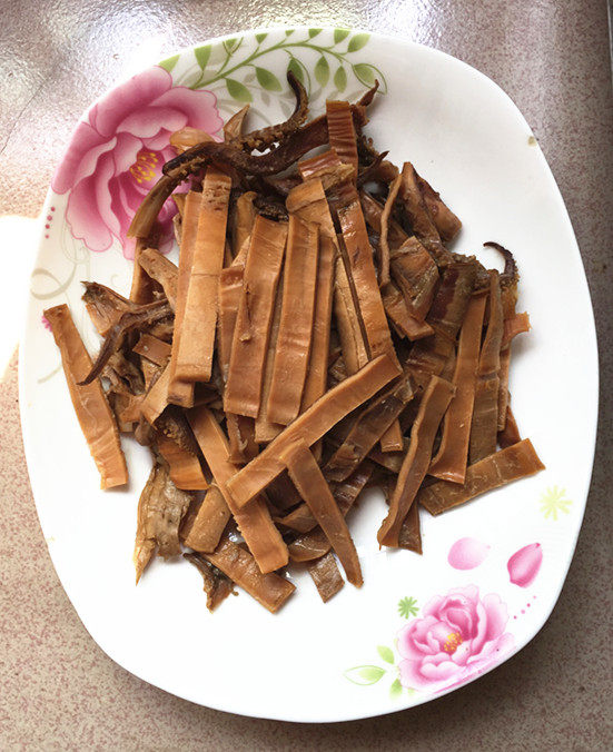 大蒜烧鱿鱼步骤3