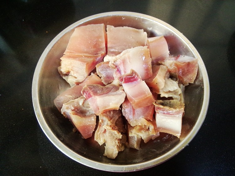 咸肉芋仔煲步骤4