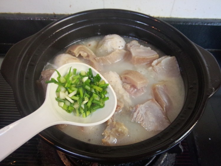 咸肉芋仔煲步骤11
