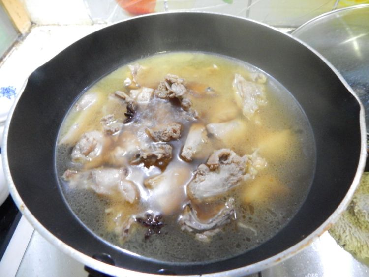 胡萝卜烧鸡块步骤7