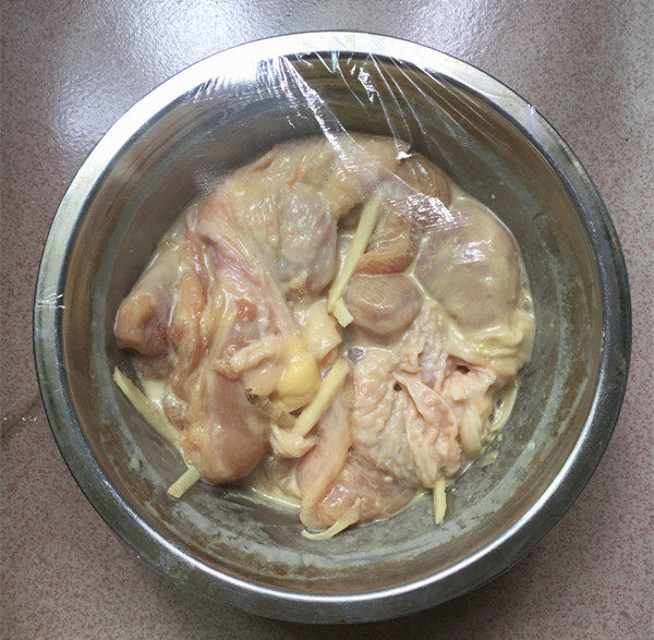 蒜香鸡腿肉步骤7