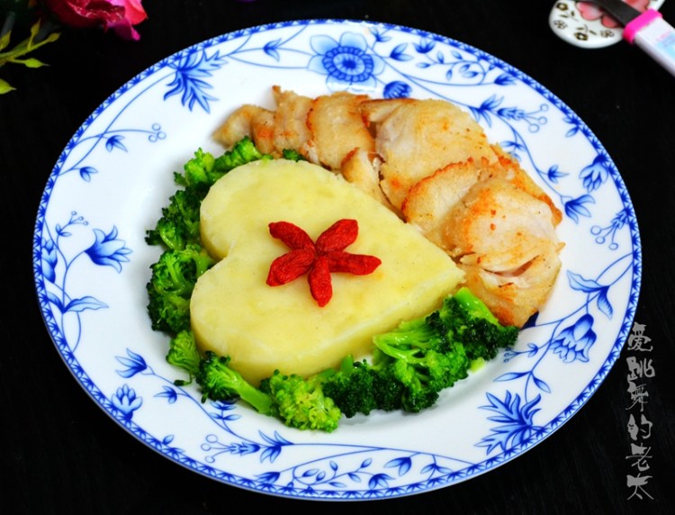 香煎鲷鱼土豆泥步骤10