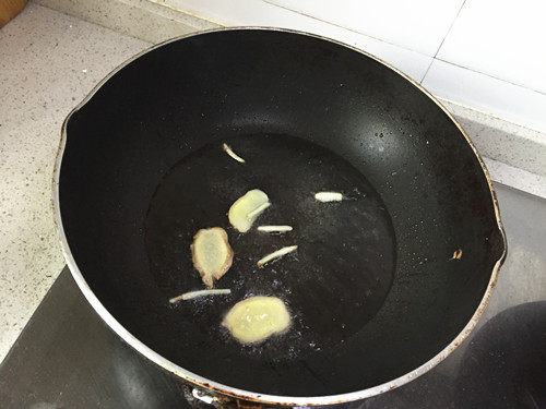 酱烧螺蛳步骤5