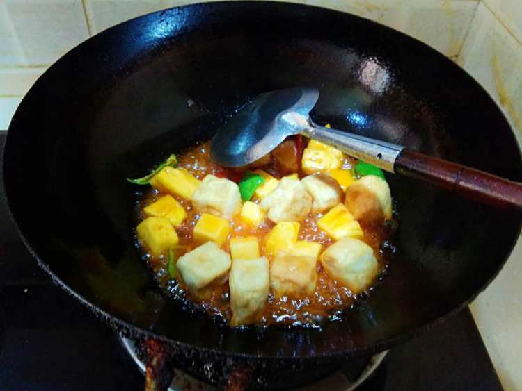 菠萝咕噜豆腐步骤9