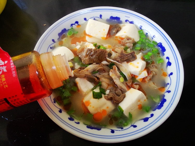 豆腐滚羊头汤步骤14