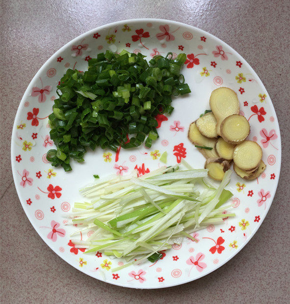 香辣葱油鲫鱼步骤4
