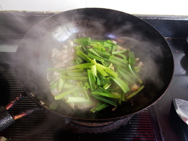 青蒜炒羊头头步骤9
