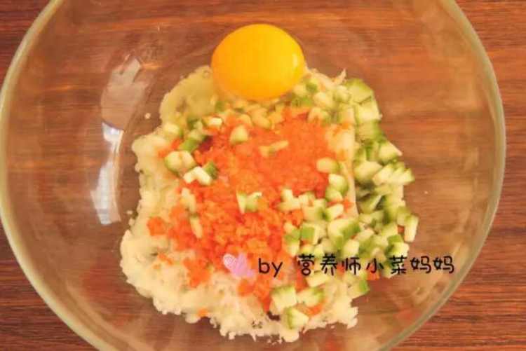 银鱼丝瓜山药饼步骤4
