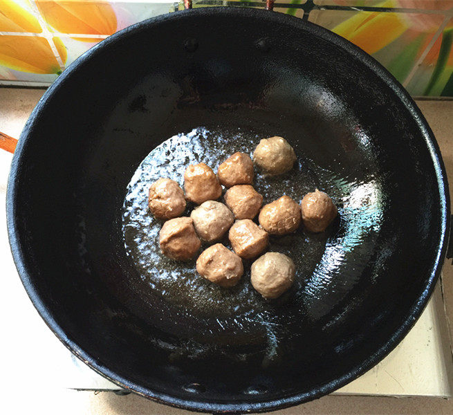 莴笋烧牛肉丸步骤4