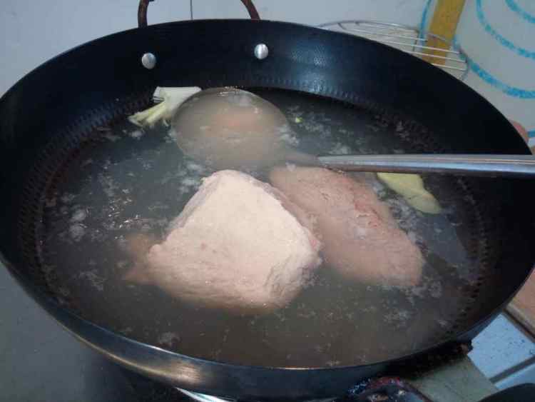 卤肉香锅步骤4