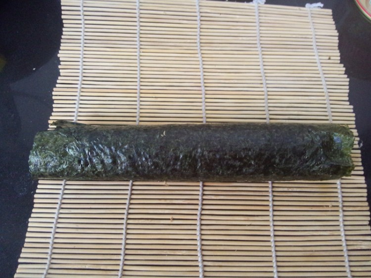 鸡蛋干肉松寿司#本味步骤9
