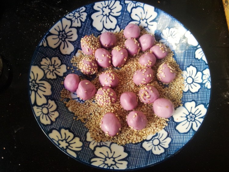 紫薯糯米小麻团#本味步骤7