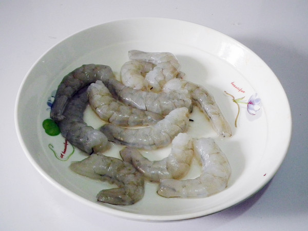 宫灯虾球 #本味家乡菜步骤2