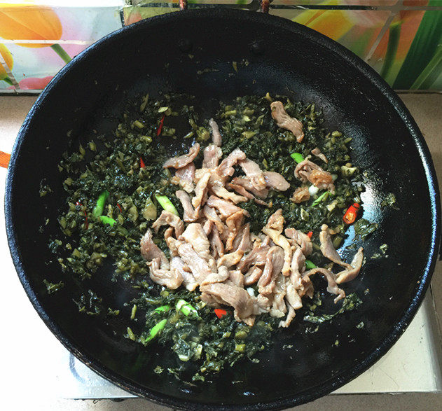 腌苦辣菜炒土猪肉丝#步骤8