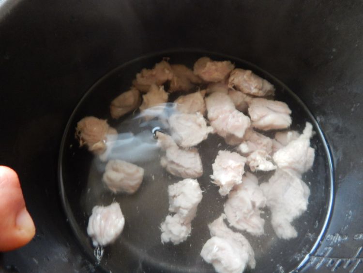 山药烧羊肉步骤4