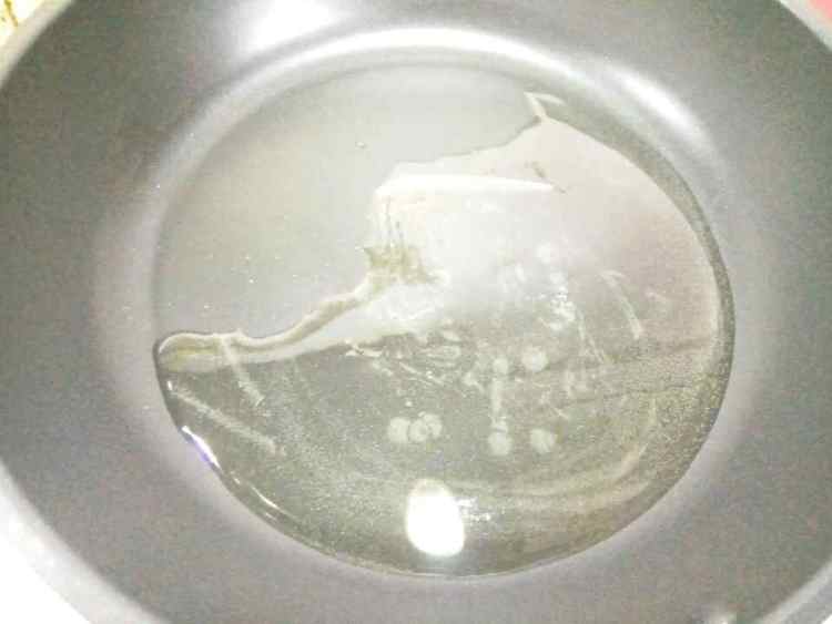 孜然煎鸡翅步骤6