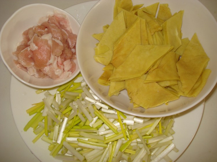 醋溜大饹馇步骤1