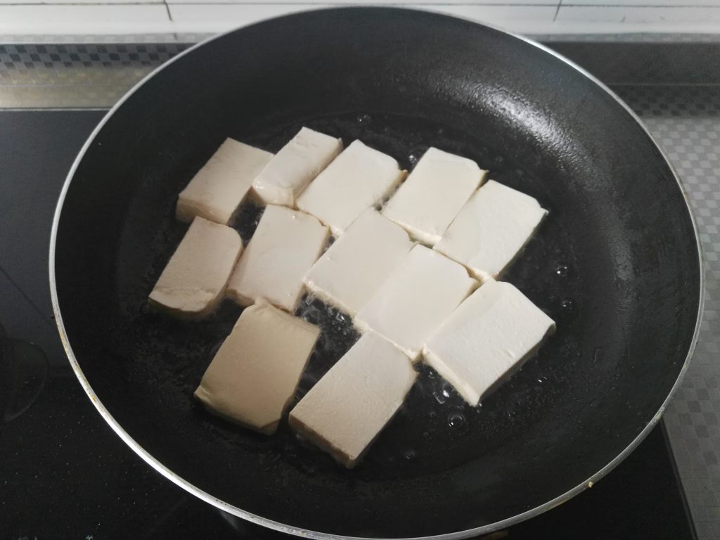 甜辣豆腐步骤2