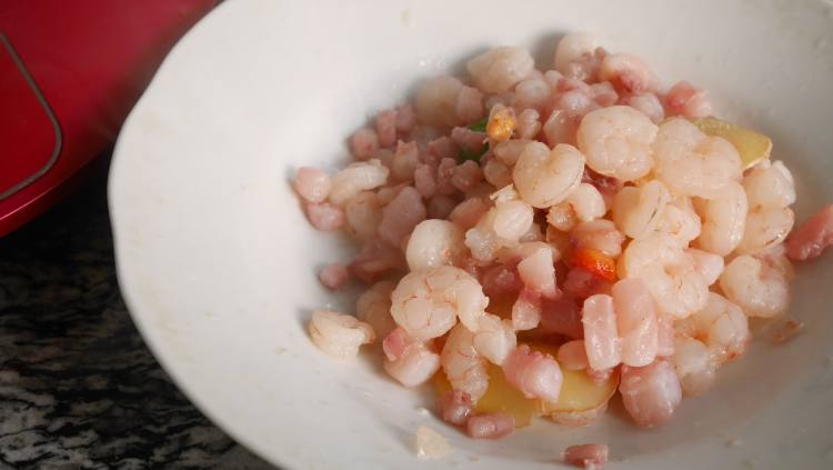 新年教你做海鲜烩饭步骤9