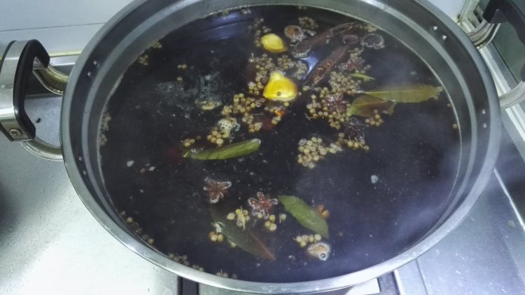 高汤酱牛肉步骤4