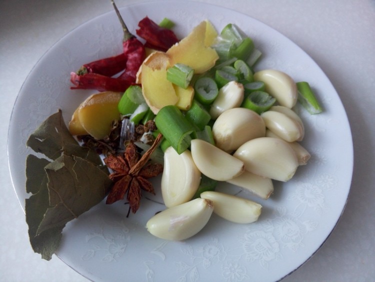 海鲶鱼炖豆腐步骤4