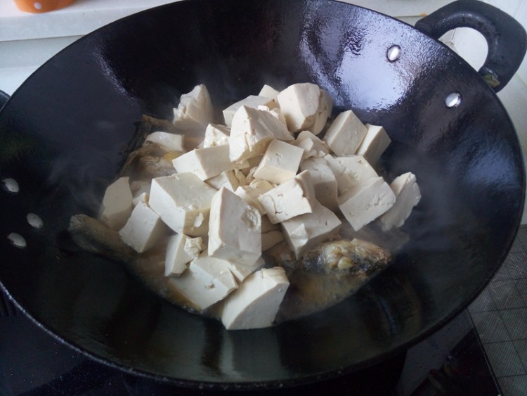 海鲶鱼炖豆腐步骤8