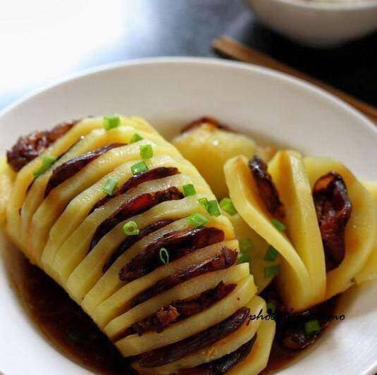 土豆蒸腊肠步骤7