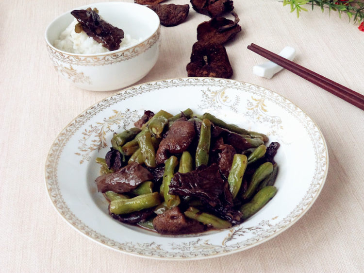 榛蘑豆角#非转基因金步骤12