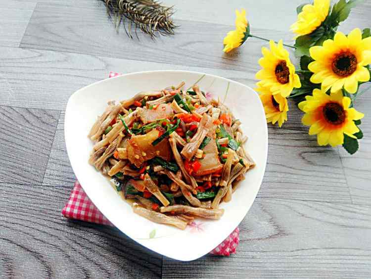腊肉炒豆角干步骤16