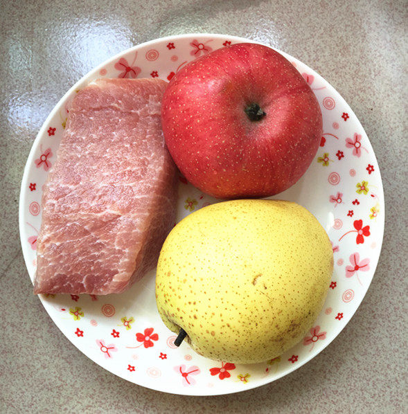 雪梨苹果瘦肉汤步骤1