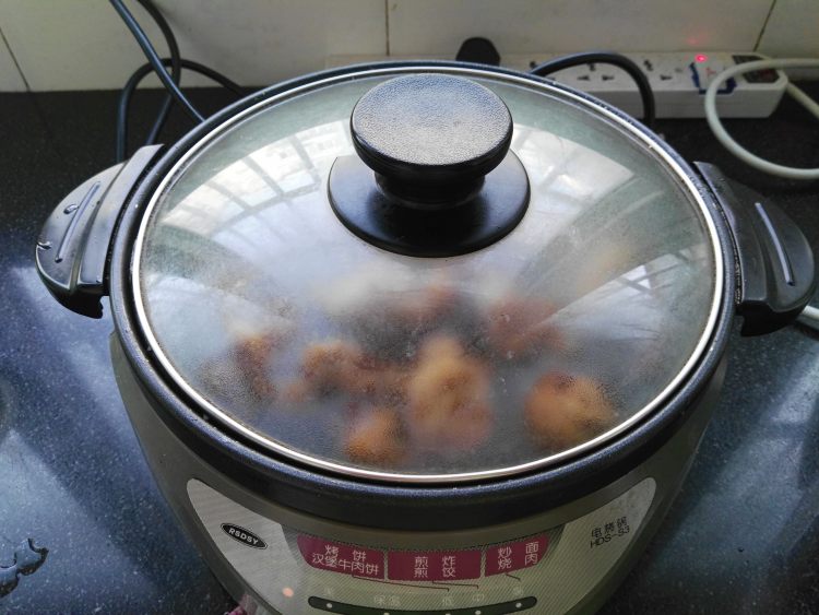 蒜苗炖猪蹄步骤10