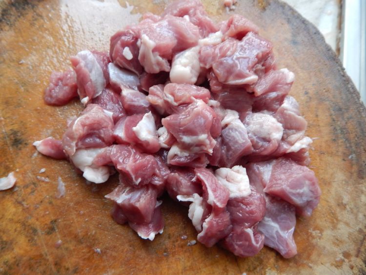 青红萝卜炖羊肉步骤1
