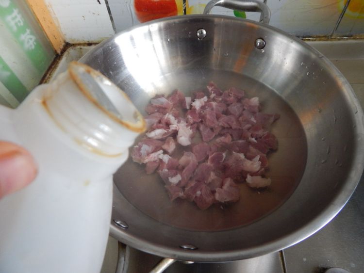 青红萝卜炖羊肉步骤3