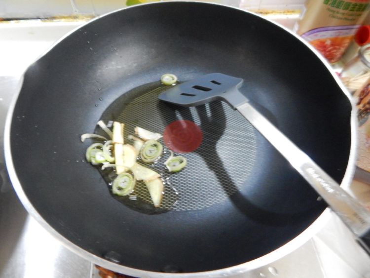 青红萝卜炖羊肉步骤5