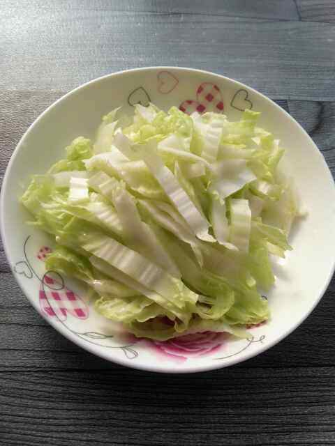 白菜豆皮炒肉步骤4