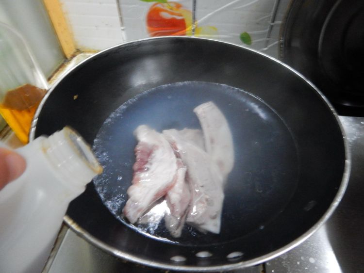 四季豆烧月牙骨步骤3