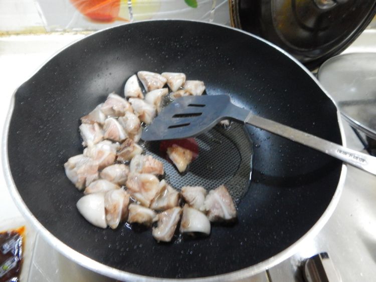 四季豆烧月牙骨步骤8