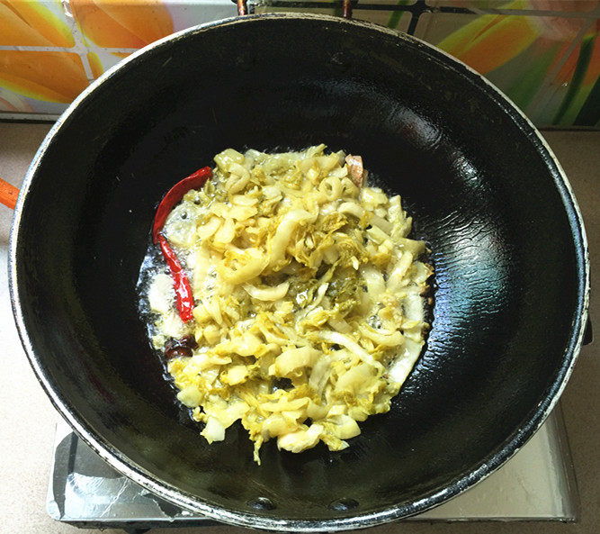 酸菜炖豆腐排骨步骤8