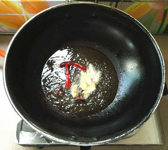 酸菜炖豆腐排骨步骤7