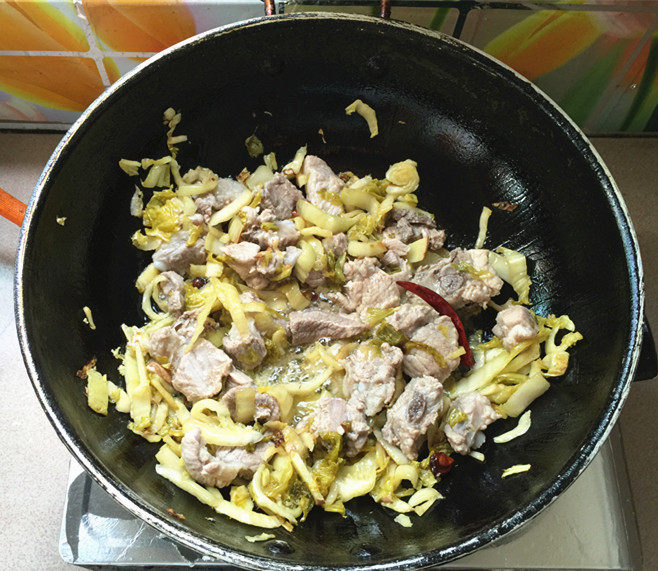 酸菜炖豆腐排骨步骤11