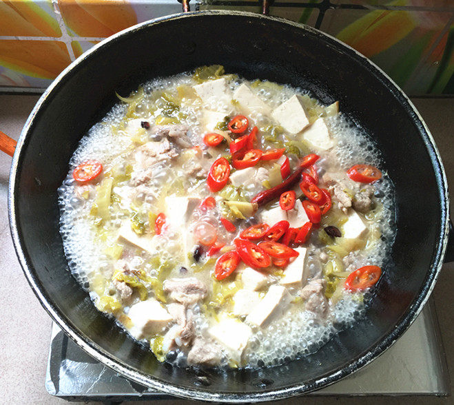 酸菜炖豆腐排骨步骤16