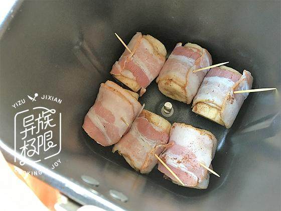 肉桂香蕉培根卷步骤8
