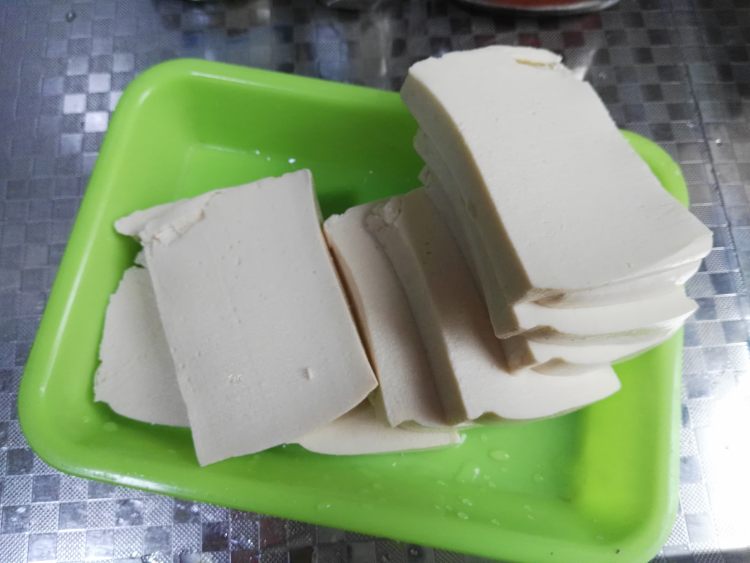 铁板煎年糕豆腐步骤3