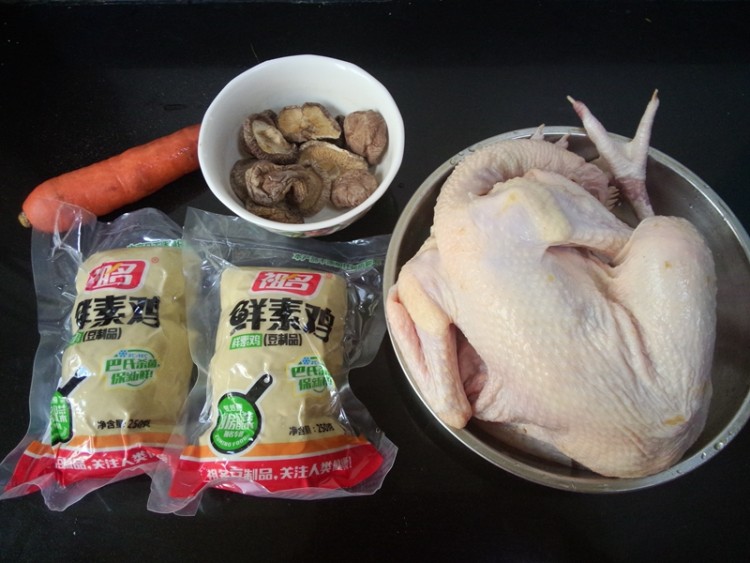 素鸡炖鸡步骤1