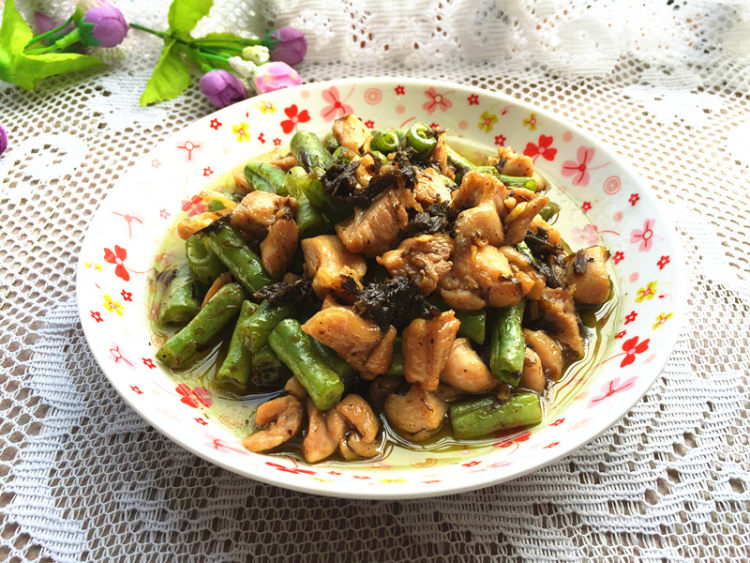 橄榄菜四季豆炒鸡肉步骤12
