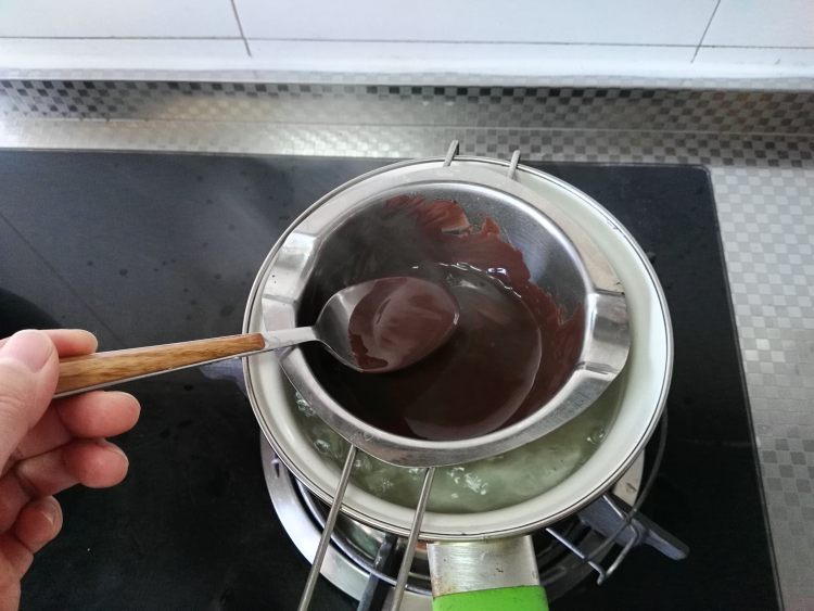 巧克力杏仁牛轧糖步骤4