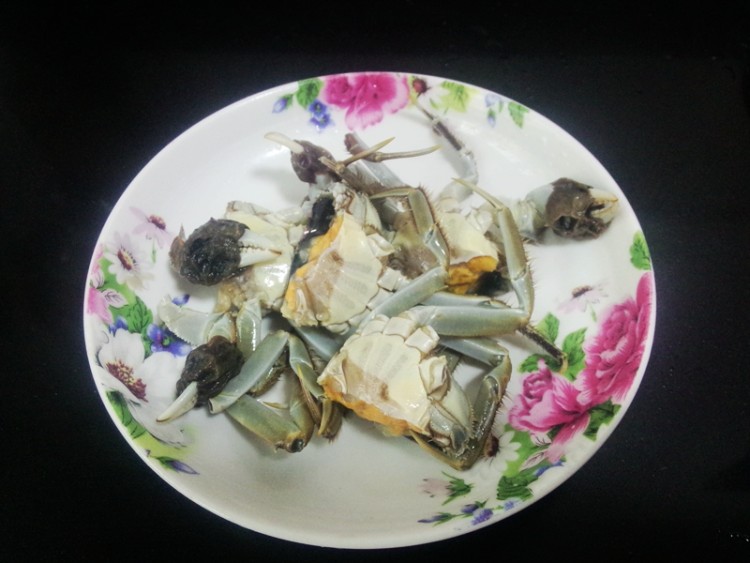 螃蟹豆腐姬菇羹步骤2