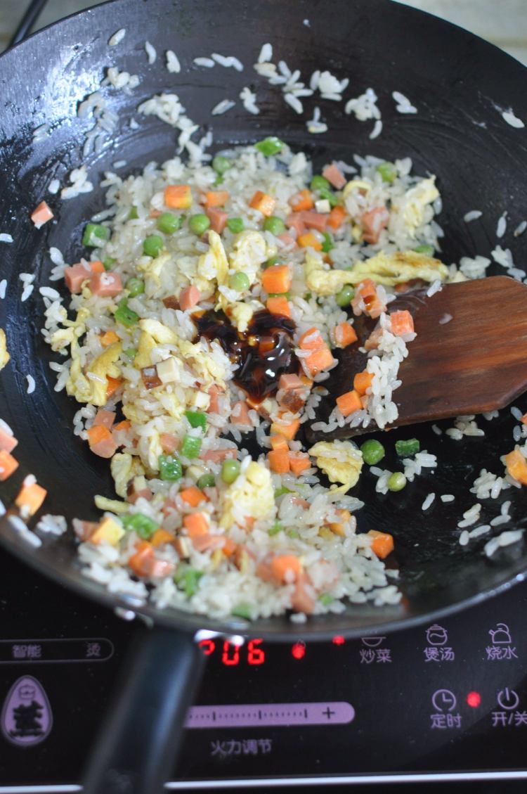 沙拉炒饭步骤6