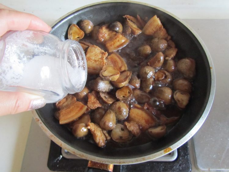 草菇肉片步骤8